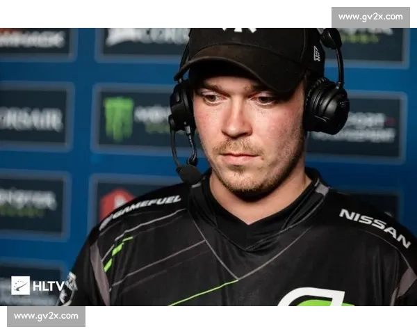 《CSGO全球总决赛精彩回顾:顶级战队激烈对决成就巅峰对抗》